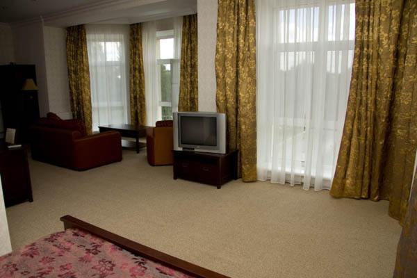 Marco Polo Hotel Ulʼyanovka Esterno foto