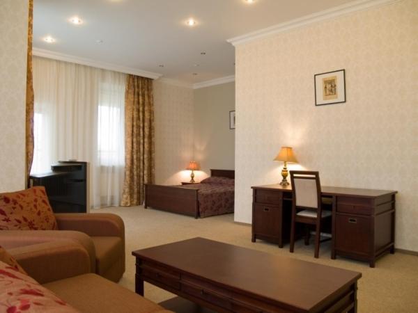 Marco Polo Hotel Ulʼyanovka Esterno foto