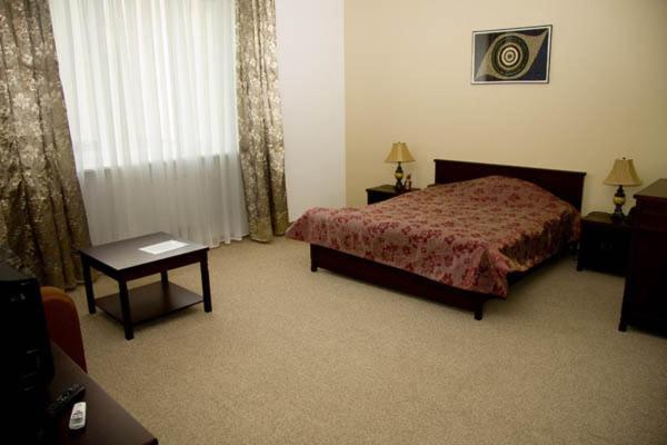 Marco Polo Hotel Ulʼyanovka Esterno foto